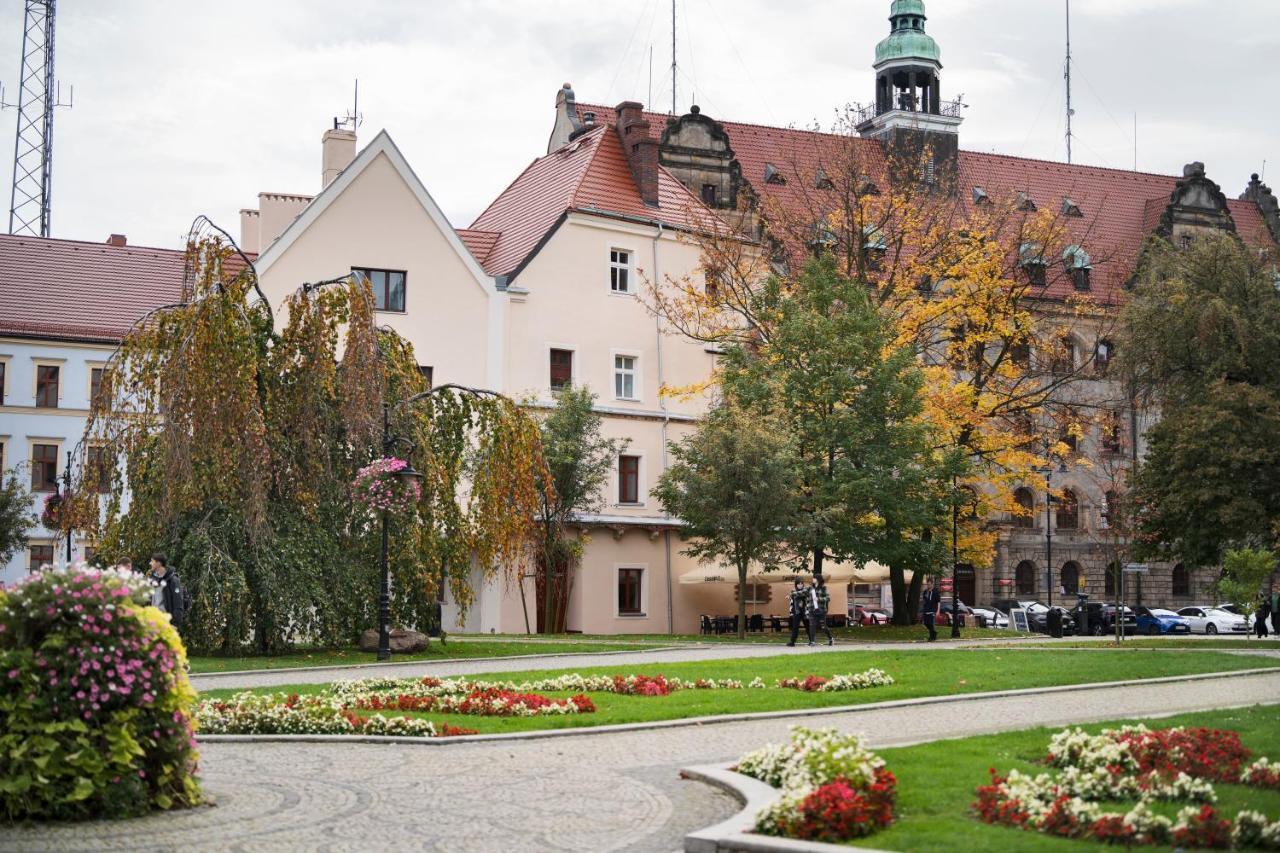 Katedralna Apart'S Легница Экстерьер фото